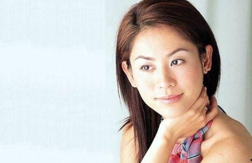 宣萱家庭背景,出身名门，演艺事业璀璨夺目的璀璨明珠