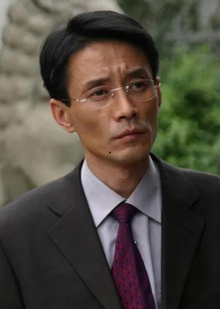 演员田小洁现任妻子,甜蜜瞬间曝光